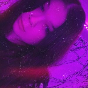 Meet your Posher, Maegan